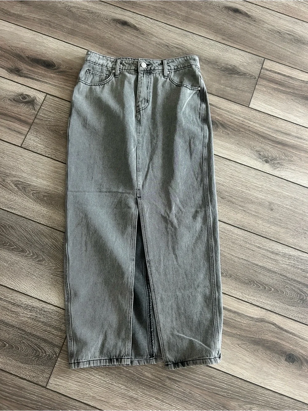 West of Melrose High-Waist Grey Distressed Denim Skirt